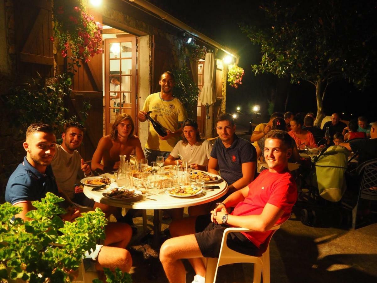 Relais International De La Jeunesse กาลวี ภายนอก รูปภาพ